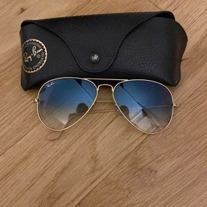 Blue tint lenses aviator sunglasses
